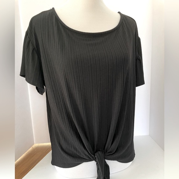 W5 Tops - 🦋 W5 Women’s Pullover Blouse, Size M, Front Tie Closure, Black, NWT